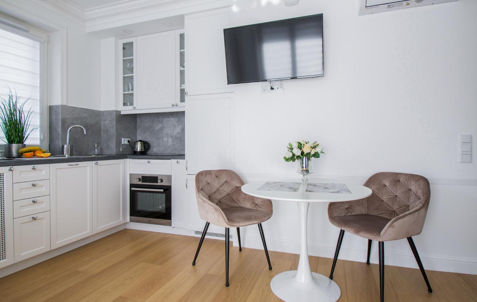 Warsaw Seasons By Alluxe Boutique Apartments Rum bild